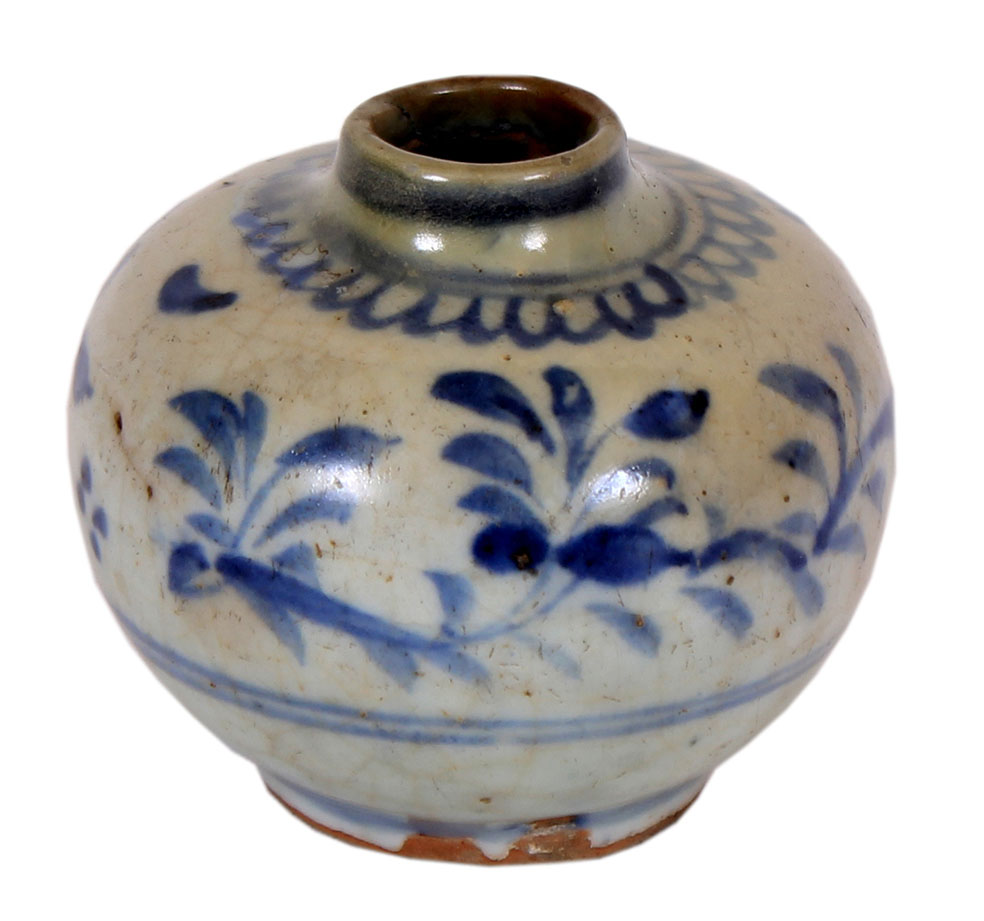 A Chinese blue and white small jarlet