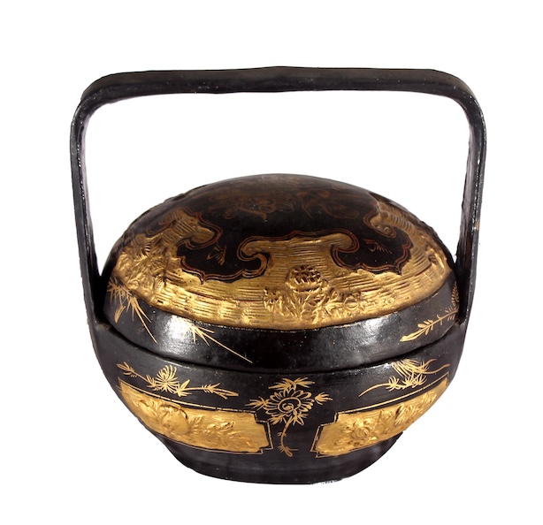 A 20th century Chinese gilt laquer bamboo basket (Bakul Siah)