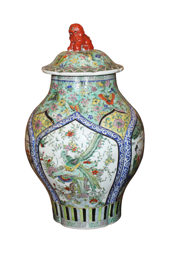 A modern Chinese famille rose covered jar