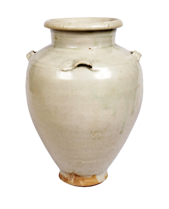 A Song dynasty monochrome jar