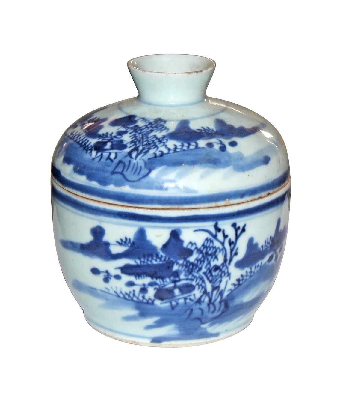 A late qing 19th century blue and white ceramic (Chupu) covered bowl