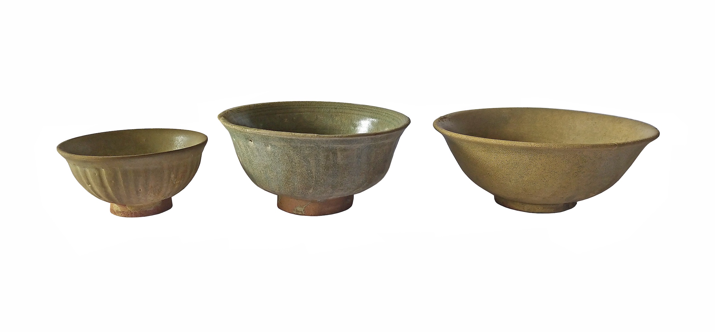 Two pieces of 14th - 16th century Sawankhalok celadon bowls and one pieces Chinese Song - Yuan dynasty