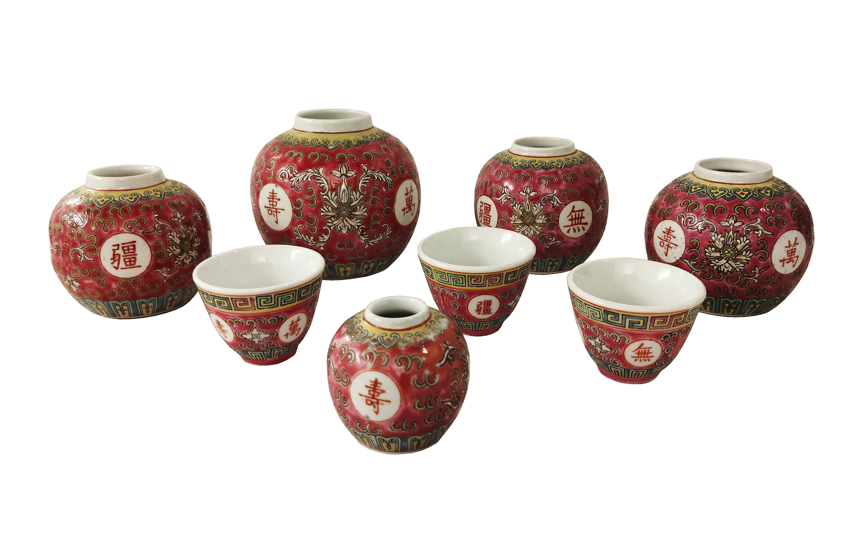 A group of eight Chinese vintage enamel Wan Show Wu Jiang consisting of five jars dan three cups