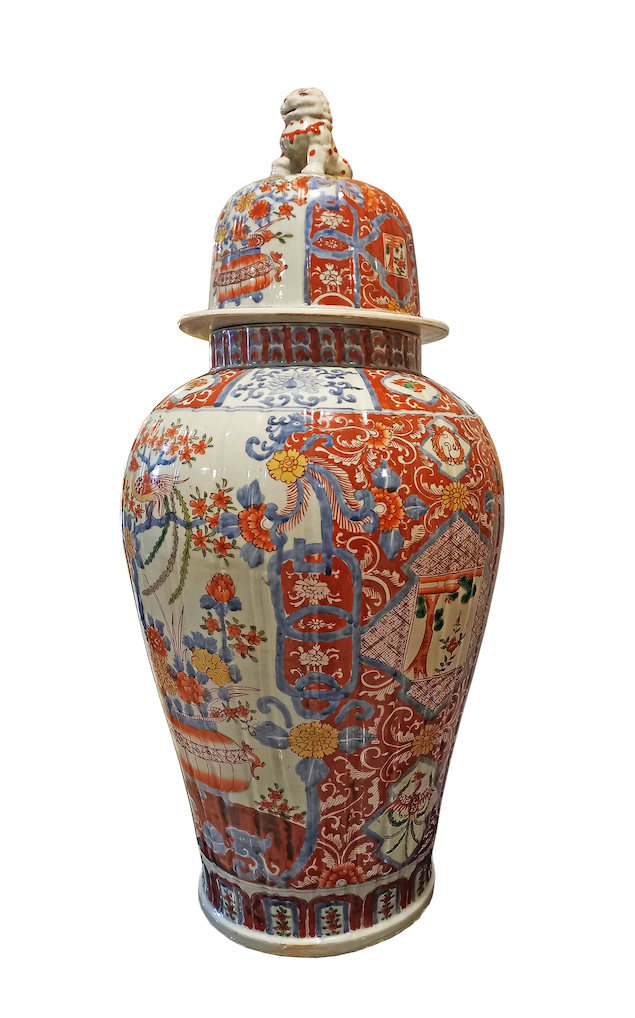 A modern very large Japanese Imari polychrome covered jar