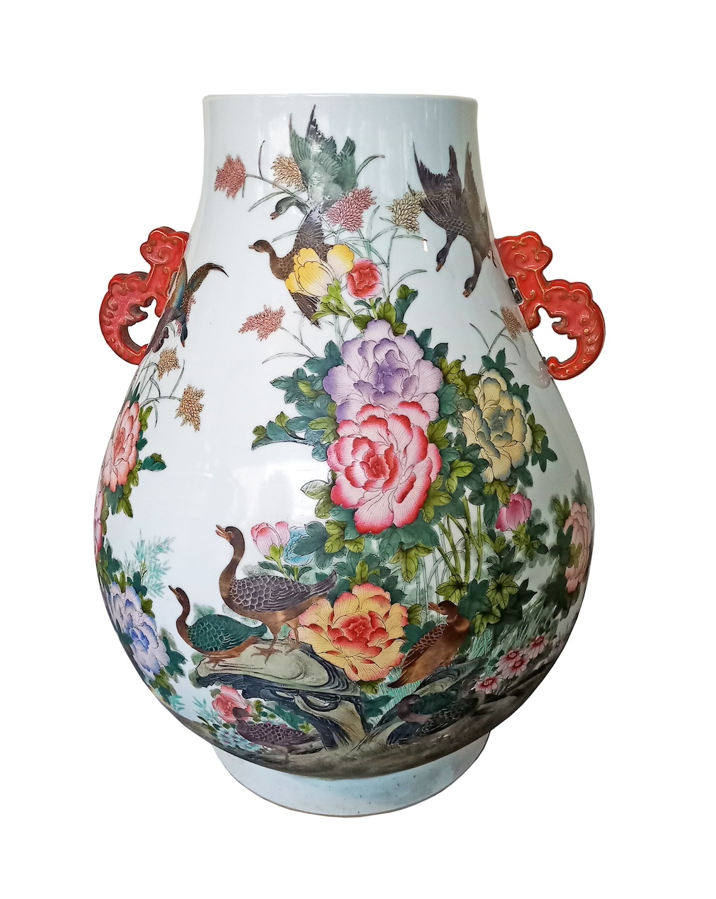 A vintage Chinese Famille Rose Hu vase painted with geesel
